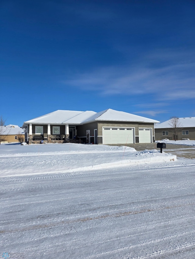 view of front facade with a garage