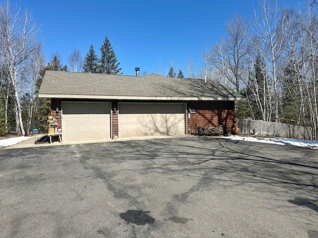 112 Bay Rd, Coleraine, MN 55722 - view of garage