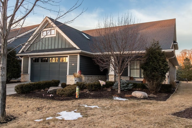 view of front of home featuring a garage