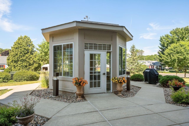 view of outbuilding