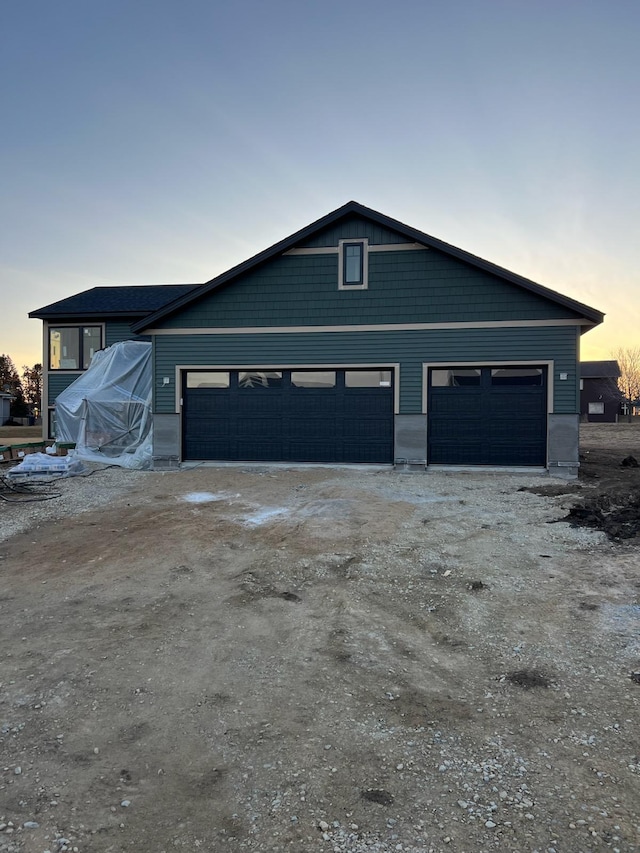 view of front facade featuring a garage