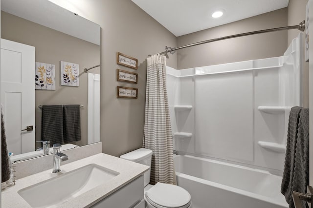 full bathroom featuring shower / bath combo, vanity, toilet, and recessed lighting