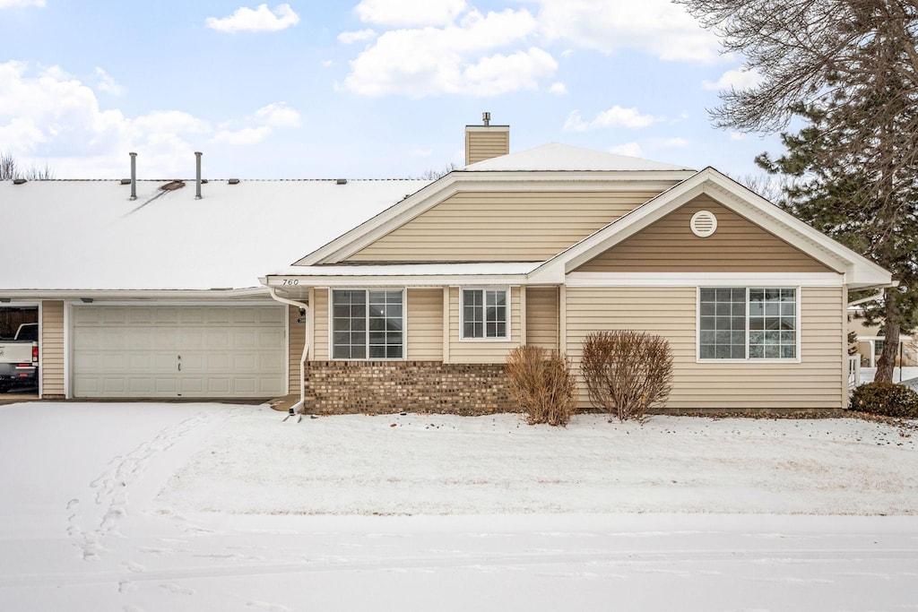 view of front of home featuring a garage