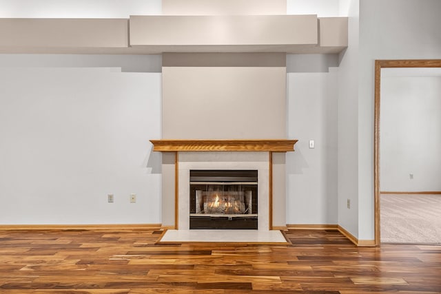 room details featuring hardwood / wood-style floors