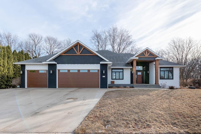 view of front facade featuring a garage