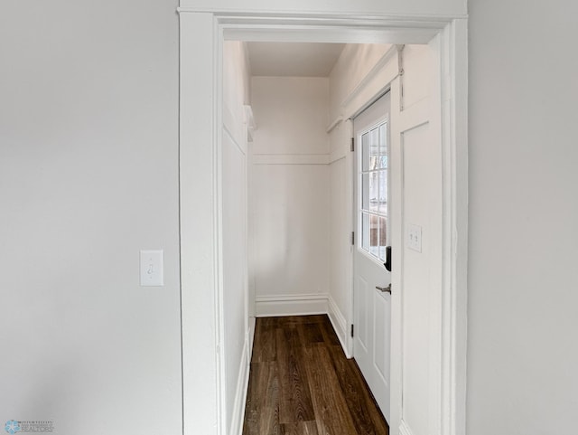 906 12th St N, Fargo, ND 58102 - corridor with dark hardwood / wood-style floors
