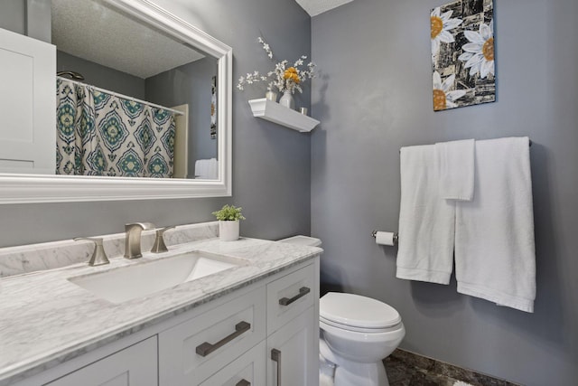 full bath with a shower with shower curtain, a textured ceiling, toilet, and vanity