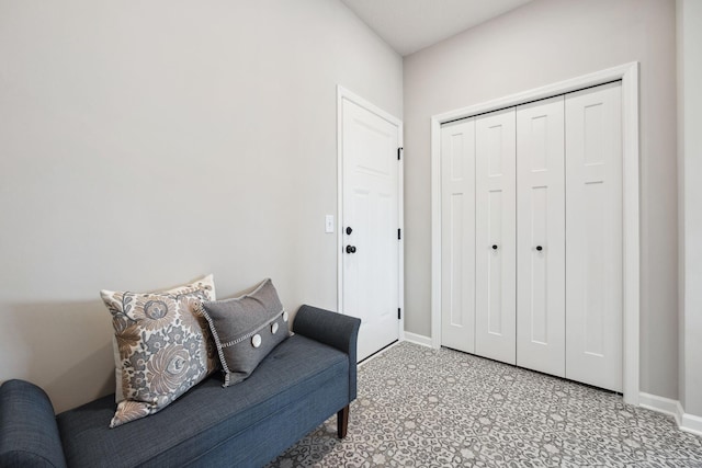 living area with baseboards