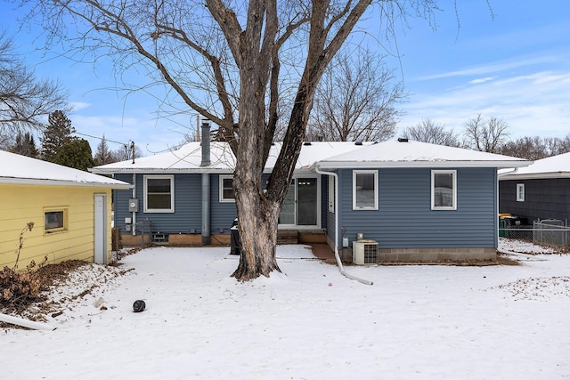 view of front of home featuring central AC