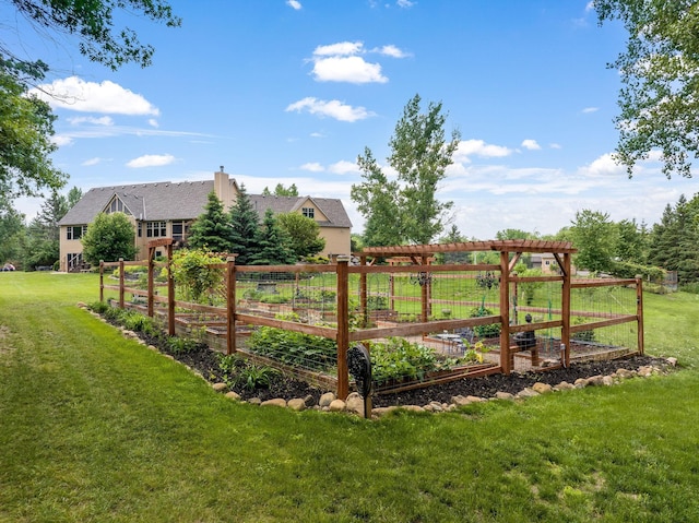 view of yard featuring a rural view