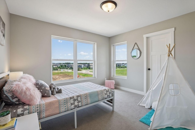 bedroom with carpet