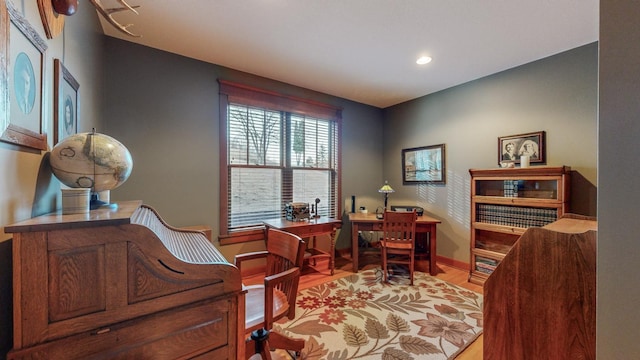 office area with light hardwood / wood-style flooring