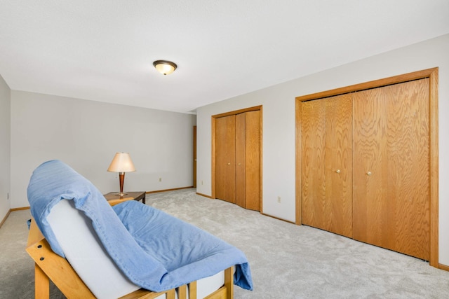 living area with carpet flooring