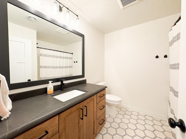 106 19th St NE, Barnesville, MN 56514 - full bathroom with vanity, tile patterned floors, and curtained shower