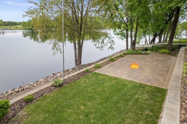 1697 Shore Dr, Arthur Twp, MN 55051 - view of green lawn featuring a water view