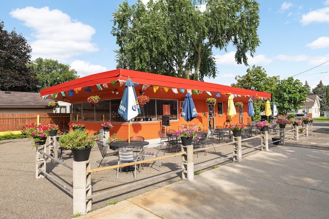 view of property's community featuring a patio area