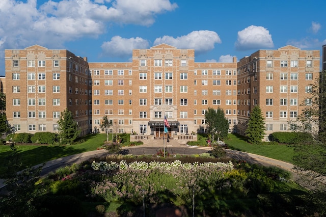 view of building exterior