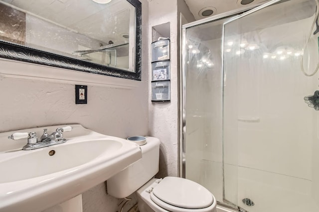 11132 100th Pl N, Maple Grove, MN 55369 - bathroom featuring a shower stall and toilet