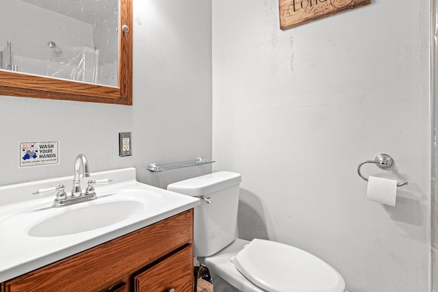 990 Virginia St, Saint Paul, MN 55117 - bathroom with toilet and vanity