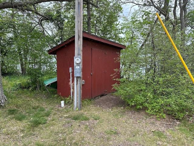 view of outdoor structure