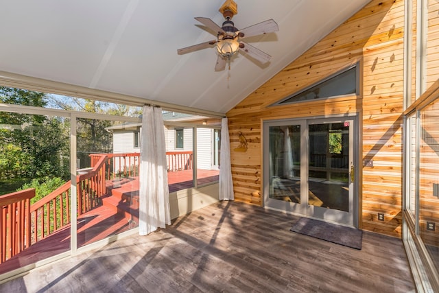 deck with ceiling fan