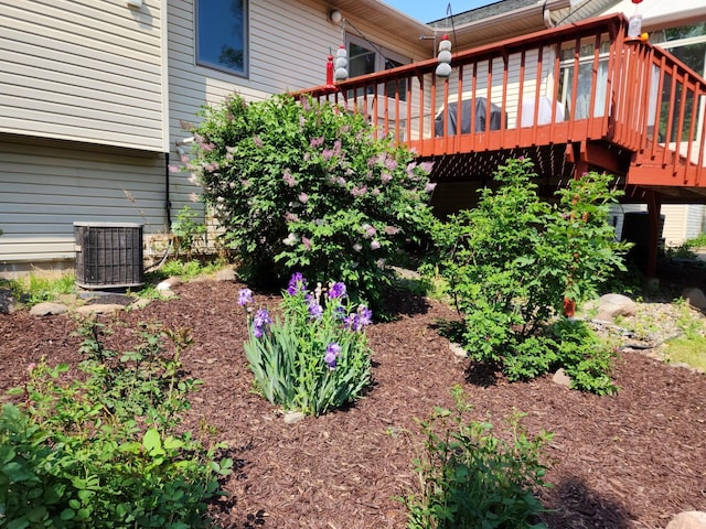 view of yard featuring a wooden deck