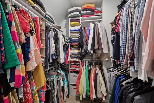 1989 Iglehart Ave, Saint Paul, MN 55104 - walk in closet featuring carpet