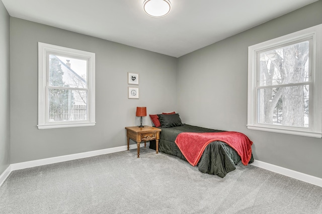 bedroom with carpet flooring