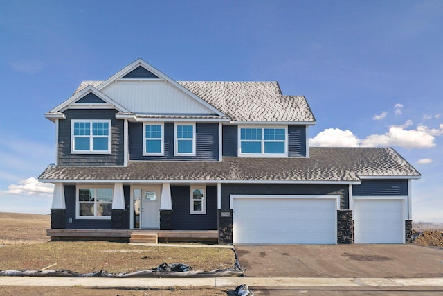 view of front facade with a garage