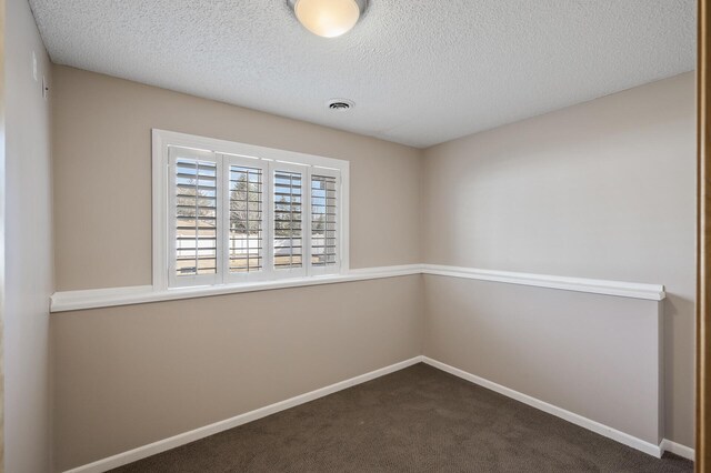 20638 Helena Ln, Lakeville, MN 55044 - photo 32