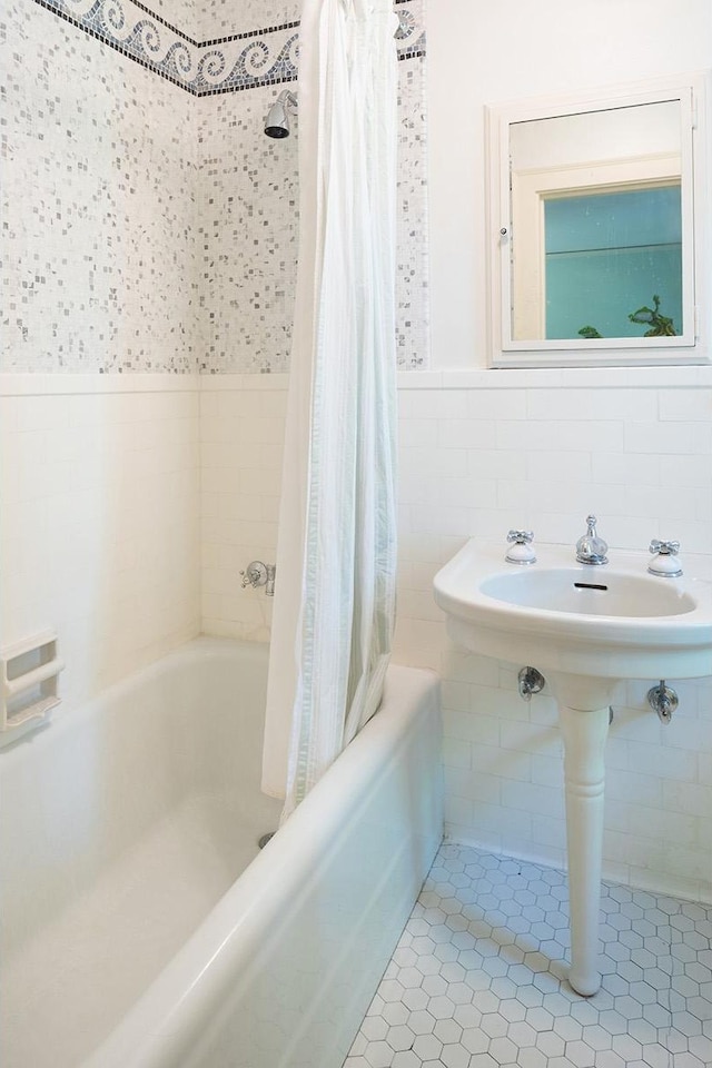 bathroom featuring tile walls and tile patterned floors