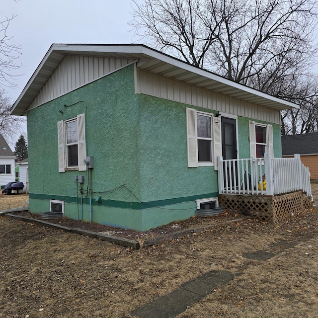 view of side of home