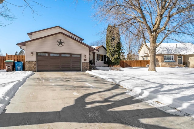 view of front facade featuring a garage