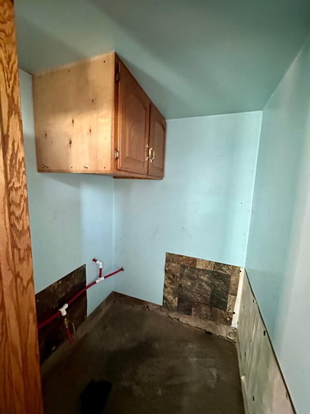 18426 County Road 18, Lewiston, MN 55952 - view of laundry room