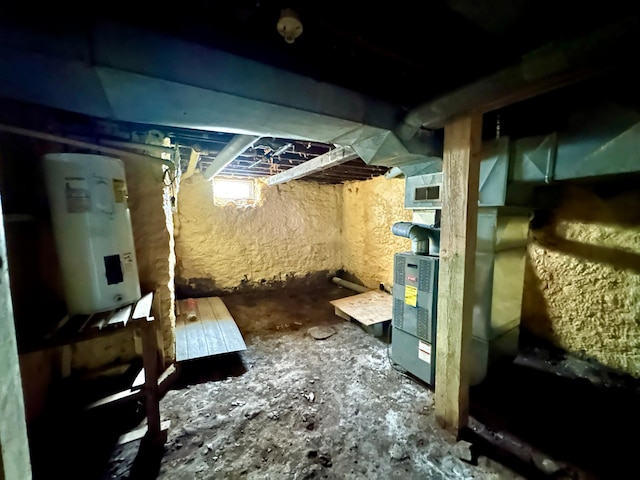 18426 County Road 18, Lewiston, MN 55952 - unfinished below grade area with water heater