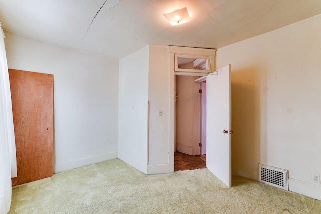 1802 3rd Ave N, Minneapolis, MN 55405 - unfurnished bedroom with light carpet