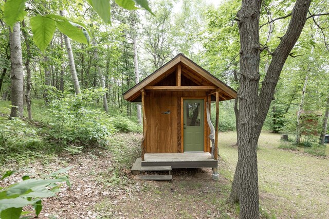 view of outbuilding