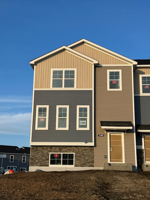 view of front facade featuring board and batten siding