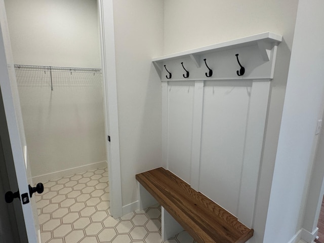 14514 Kingsview Ln, Dayton, MN 55327 - mudroom with baseboards