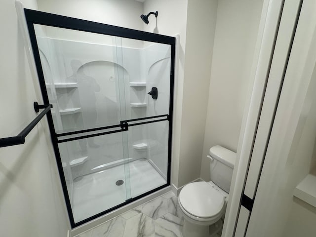 14514 Kingsview Ln, Dayton, MN 55327 - full bath featuring marble finish floor, toilet, and a shower stall
