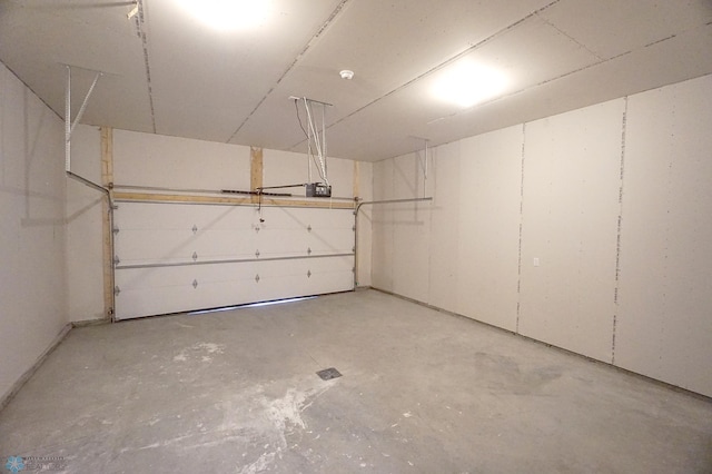 6020 80th Ave S, Fargo, ND 58047 - view of garage