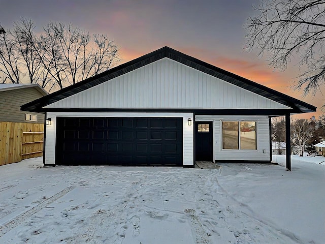 view of front of property