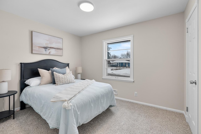 bedroom with carpet flooring