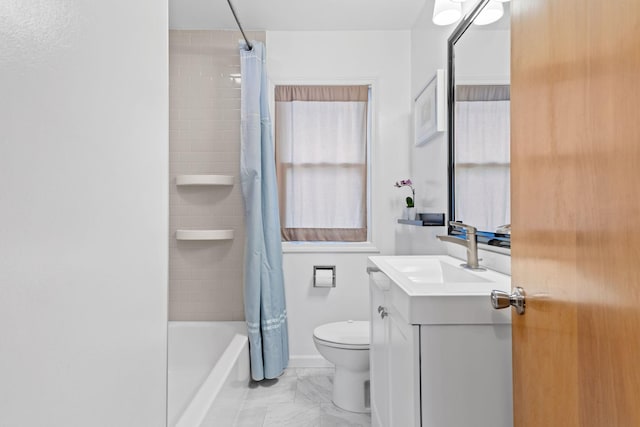 full bathroom featuring vanity, toilet, and shower / tub combo with curtain