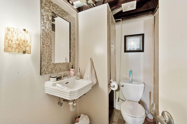5801 23rd Ave S, Minneapolis, MN 55417 - half bathroom with toilet