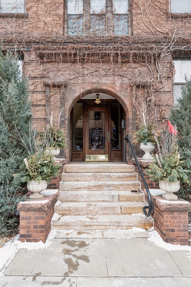 view of property entrance