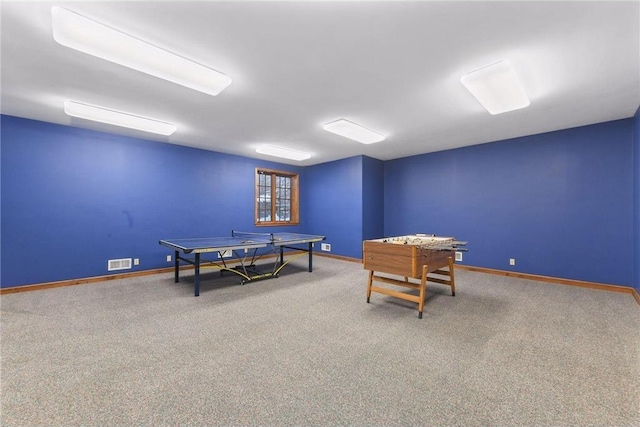 playroom with visible vents, carpet flooring, and baseboards