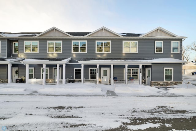 view of front of house with a porch