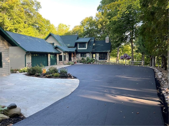 view of front facade with a garage