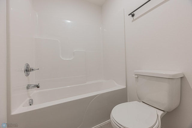 1264 Marlys Dr W, West Fargo, ND 58078 - bathroom featuring toilet and shower / tub combination